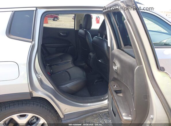 3C4NJCCBXMT526453 2021 JEEP COMPASS Silver 