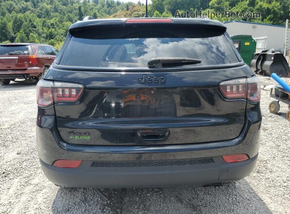 3C4NJDBB5JT394947 2018 JEEP COMPASS Black 