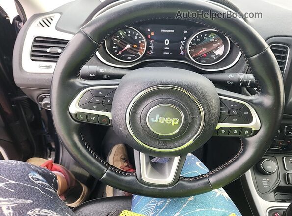 3C4NJDBB8MT571995 2021 JEEP COMPASS  