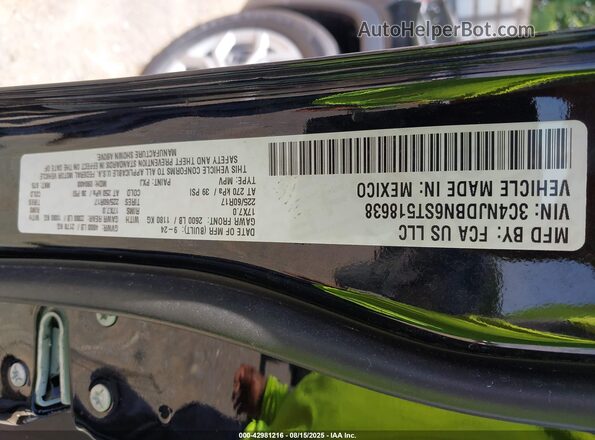 3C4NJDBN6ST518638 2025 JEEP COMPASS Черный 