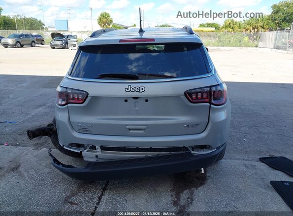 3C4NJDBNXST543798 2025 JEEP COMPASS Silver 
