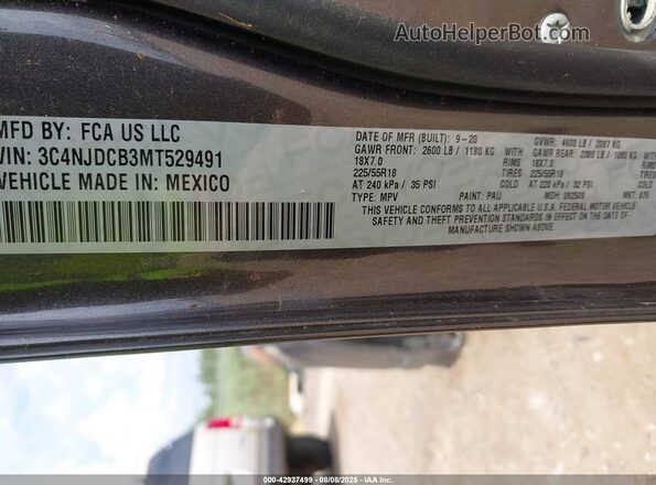 3C4NJDCB3MT529491 2021 JEEP COMPASS Gray Widok komory silnika