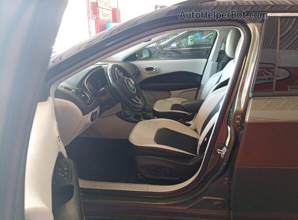 3C4NJDCB5MT521781 2021 JEEP COMPASS  