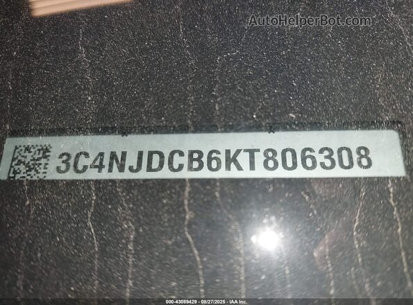 3C4NJDCB6KT806308 2019 JEEP COMPASS White Շարժիչի բաժամունքի տեսք