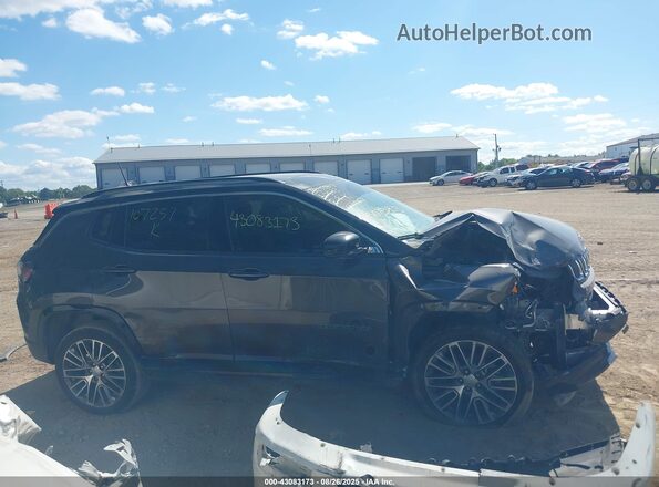 3C4NJDCB9NT107257 2022 JEEP COMPASS Gray Vista interior trasera