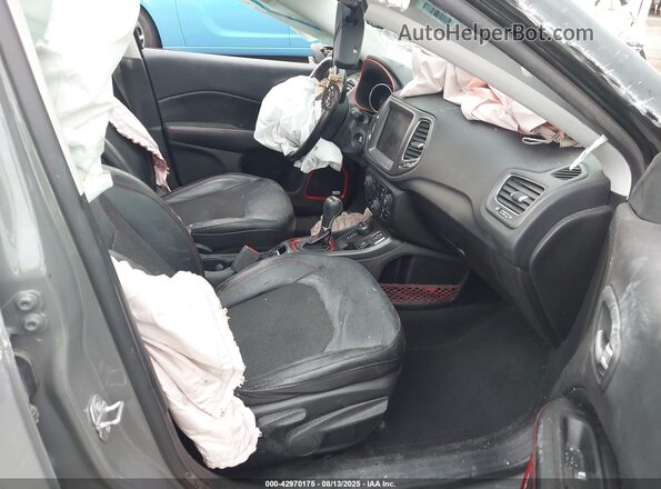 3C4NJDDB1LT160790 2020 JEEP COMPASS Gray წინა სალონის ხედი