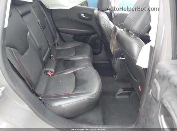 3C4NJDDB1LT160790 2020 JEEP COMPASS Gray VIN კოდის სტიკერის ხედი