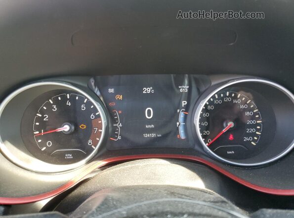 3C4NJDDB5JT230661 2018 JEEP COMPASS Black 