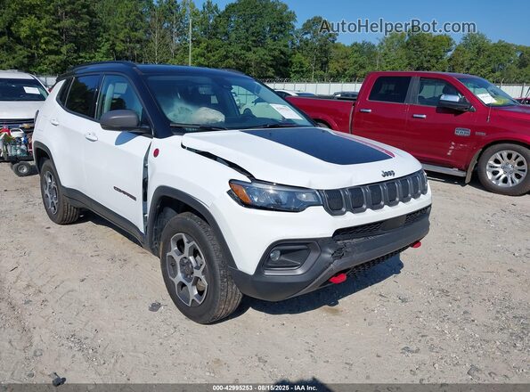 3C4NJDDB5NT133241 2022 JEEP COMPASS White Դիմացի տեսք