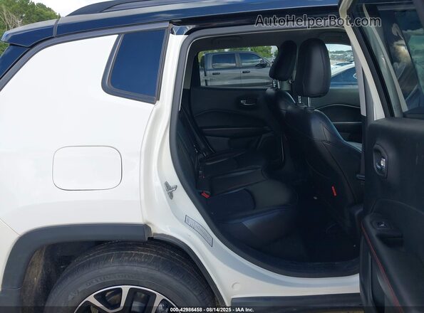 3C4NJDDB7LT189632 2020 JEEP COMPASS White Widok naklejki z numerem VIN