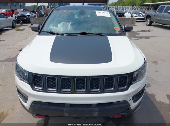 3C4NJDDB8LT163069 2020 JEEP COMPASS White Instrument cluster view