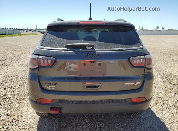 3C4NJDDB9JT403923 2018 JEEP COMPASS Gray 