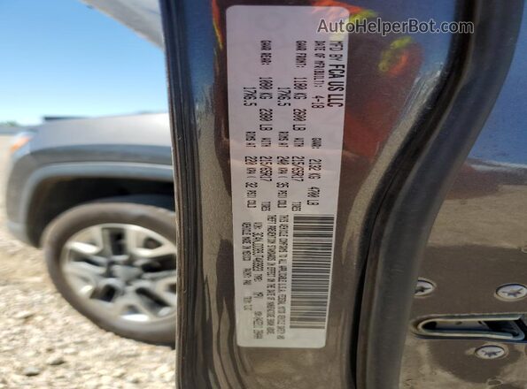 3C4NJDDB9JT403923 2018 JEEP COMPASS Gray 