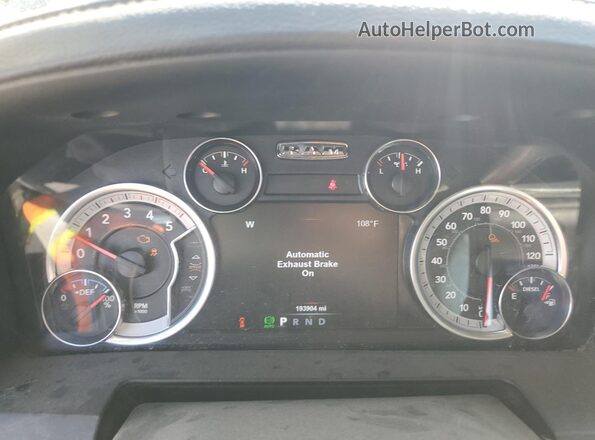 3C63RRJL3JG330719 2018 RAM 3500 Gray ხელსაწყოთა პანელის ხედი