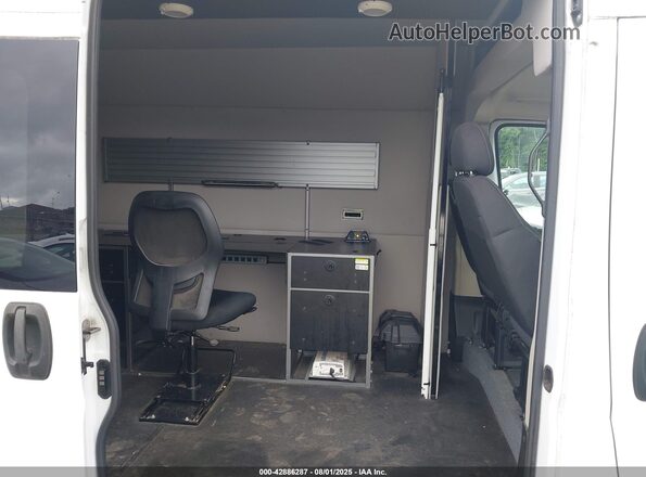 3C6LRVBG8ME515567 2021 RAM PROMASTER 1500 White 