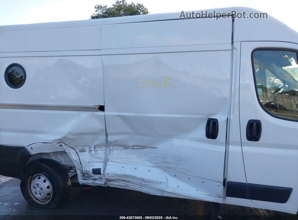 3C6LRVCG1PE556447 2023 RAM PROMASTER 2500 White VIN կոդի պիտակի տեսք