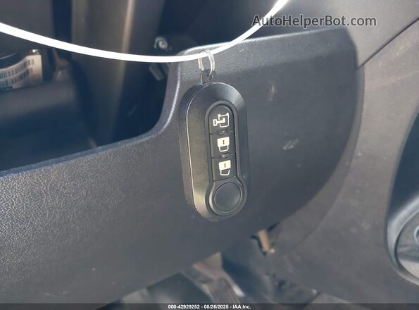 3C6LRVDG1ME512815 2021 RAM PROMASTER 2500 Blue Вид панелі приладів