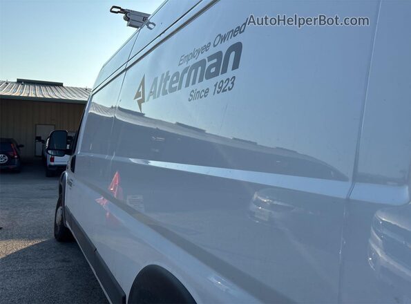 3C6LRVDG8NE123039 2022 RAM PROMASTER 2500  Rear interior view