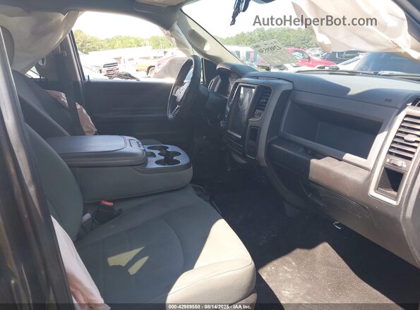 3C6RR7KT6JG211558 2018 RAM 1500 Серый 