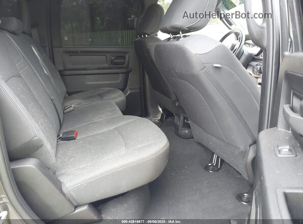 3C6TR5CJ2RG349455 2024 RAM 2500 Gray Vista de la etiqueta del VIN