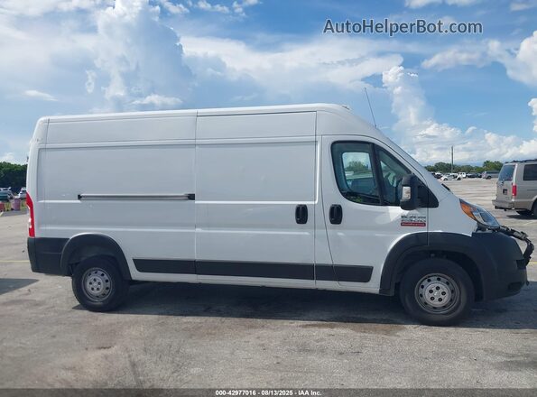 3C6TRVDG8LE105041 2020 RAM PROMASTER 2500 White Rear interior view