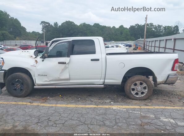 3C6UR5DL2NG340477 2022 RAM 2500 White Панорамний вид салону 360°