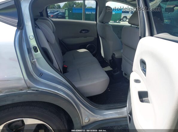 3CZRU6H53JM709965 2018 HONDA HR-V Silver 