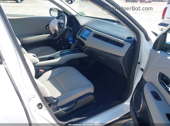 3CZRU6H76JM723201 2018 HONDA HR-V Белый 