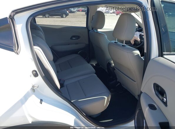 3CZRU6H76JM723201 2018 HONDA HR-V Белый 