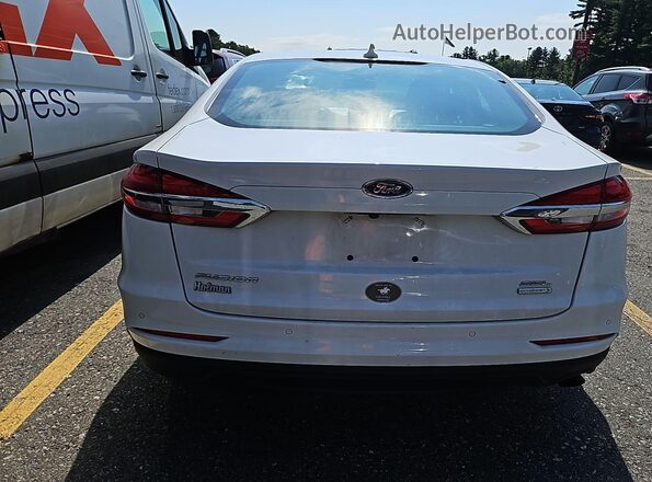 3FA6P0CD8LR241058 2020 FORD FUSION  Vista del salpicadero