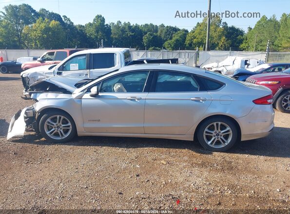 3FA6P0LU0JR128122 2018 FORD FUSION HYBRID Серебряный 