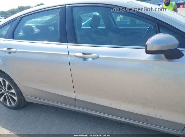3FA6P0T99LR250038 2020 FORD FUSION Silver Rear interior view