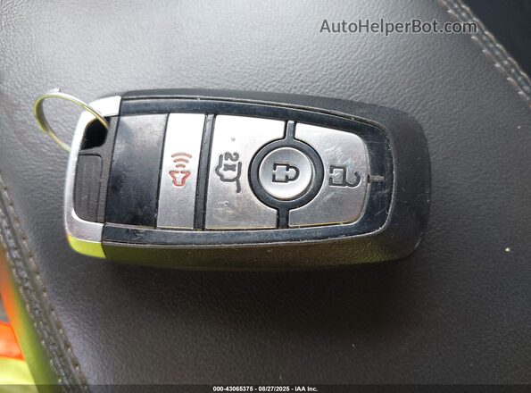 3FMTK1R46PMB07110 2023 FORD MUSTANG MACH-E Черный Вид панели приборов