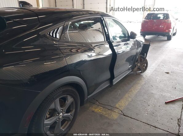 3FMTK1RM7MMA18562 2021 FORD MUSTANG MACH-E Black Вид спереду