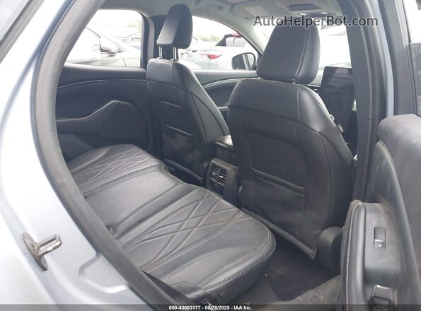 3FMTK1SS9NMA18346 2022 FORD MUSTANG MACH-E Silver VIN կոդի պիտակի տեսք