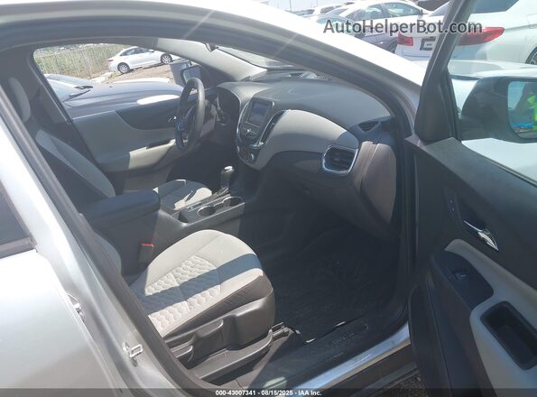 3GNAXHEV5LS530276 2020 CHEVROLET EQUINOX Серебряный Вид салона спереди