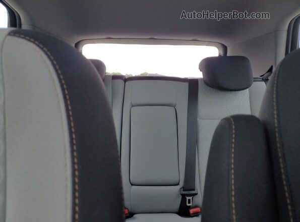 3GNCJKSB9LL232292 2020 CHEVROLET TRAX White Widok tylnych siedzeń
