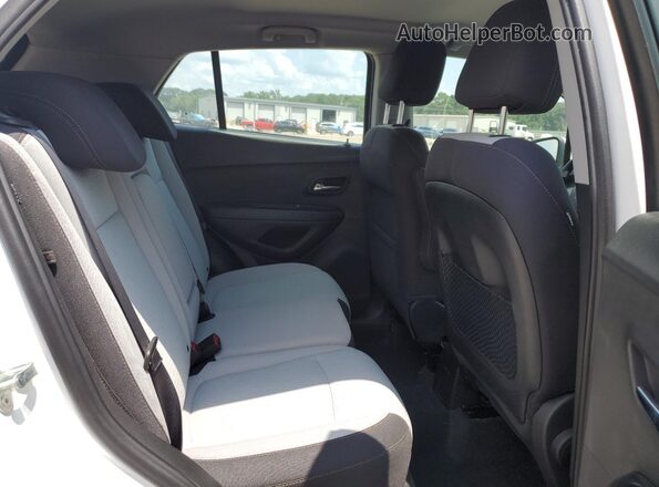 3GNCJKSB9LL232292 2020 CHEVROLET TRAX White Widok wnętrza z tyłu