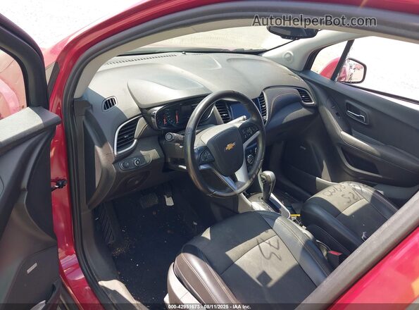 3GNCJLSB2LL124215 2020 CHEVROLET TRAX Red წინა სალონის ხედი