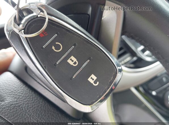 3GNCJRSB2LL216489 2020 CHEVROLET TRAX Blue Widok deski rozdzielczej