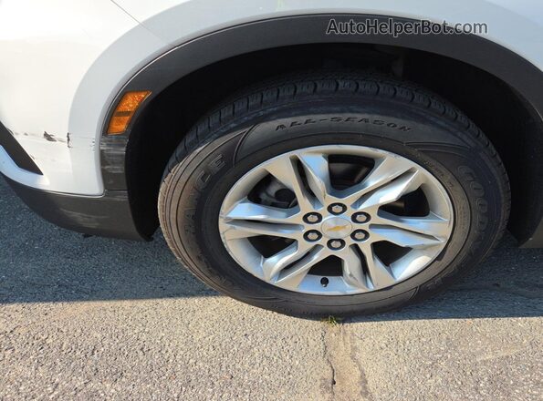 3GNKBHR41MS542009 2021 CHEVROLET BLAZER  ხელსაწყოთა პანელის ხედი