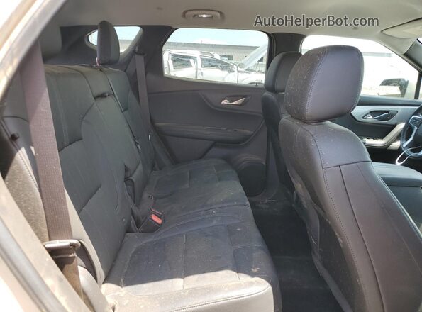 3GNKBJRS9MS507174 2021 CHEVROLET BLAZER Gray Rear interior view
