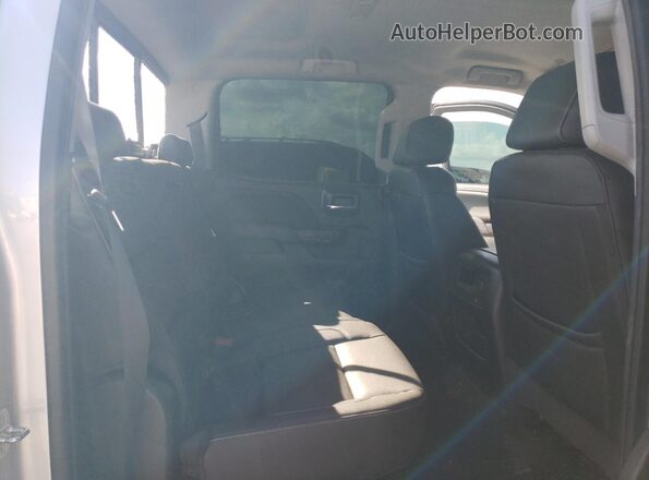 3GTU2NEC4JG135376 2018 GMC SIERRA Silver 