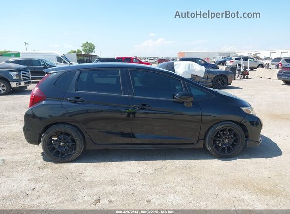 3HGGK5H66JM715573 2018 HONDA FIT Black 