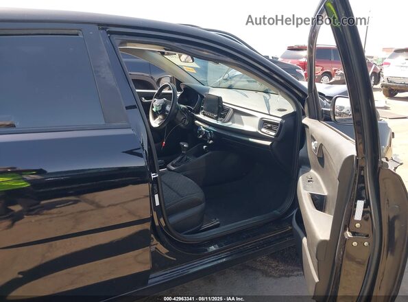 3KPA24AD4NE444780 2022 KIA RIO Black Vista interior delantera