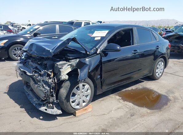 3KPA24AD4NE444780 2022 KIA RIO Black Vista tres cuartos delantera izquierda