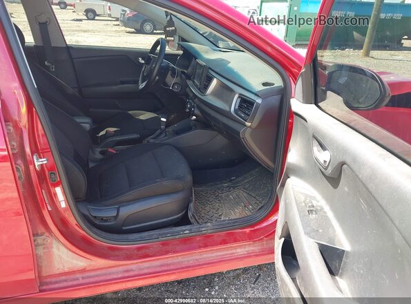 3KPA24AD8LE330181 2020 KIA RIO Red Front interior view