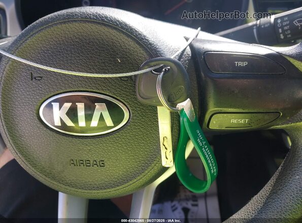 3KPA24AD9ME404127 2021 KIA RIO Silver Առջևի վահանակի տեսք