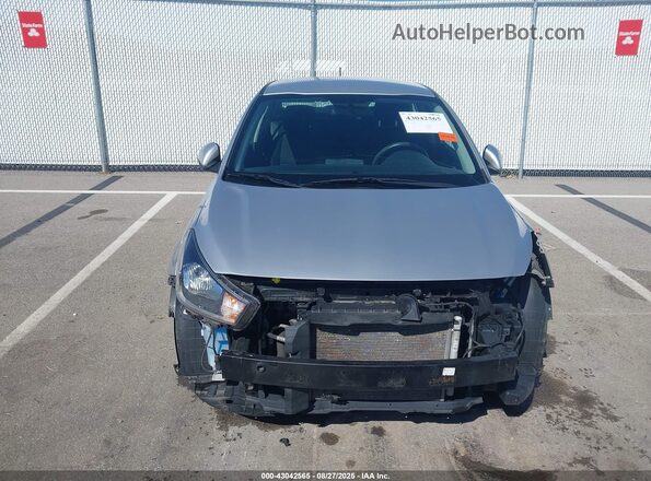 3KPA24AD9ME404127 2021 KIA RIO Silver Սալոնի հետևի տեսք