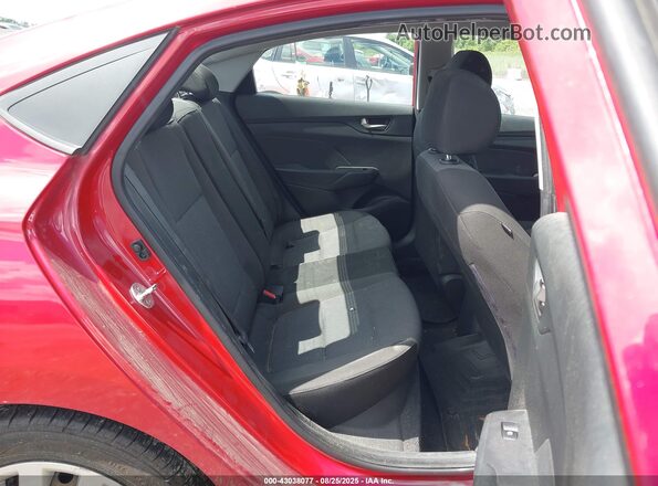 3KPC24A38JE012736 2018 HYUNDAI ACCENT Red 